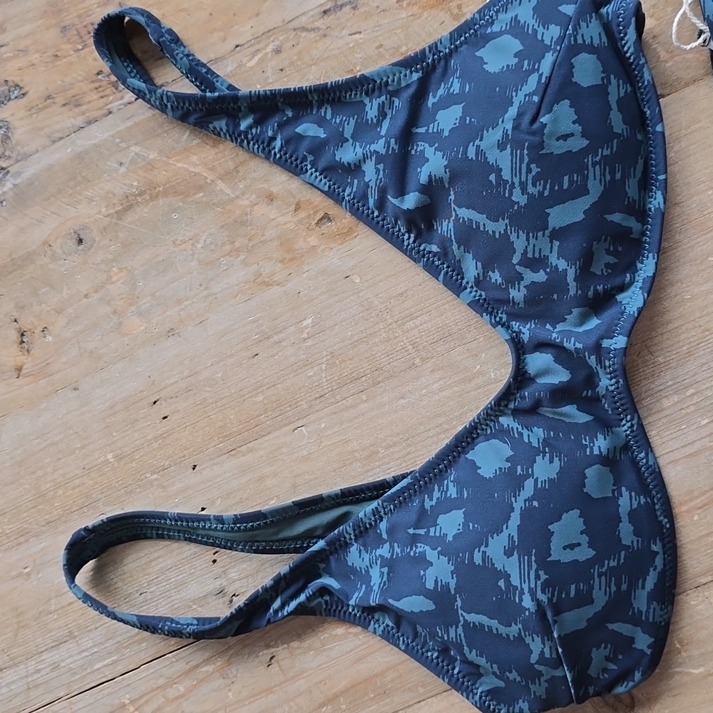 NWT Vuori Women's Aqua Triangle Top And Bikini Bottom In Beryl Spots - Picture 3 of 10